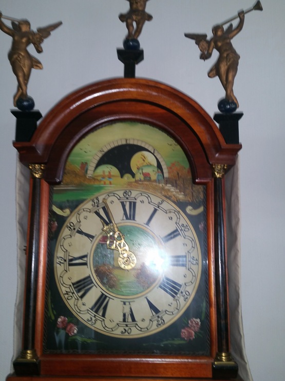 Старинные часы еще идут. Коллекция старинных часов - часть вторая