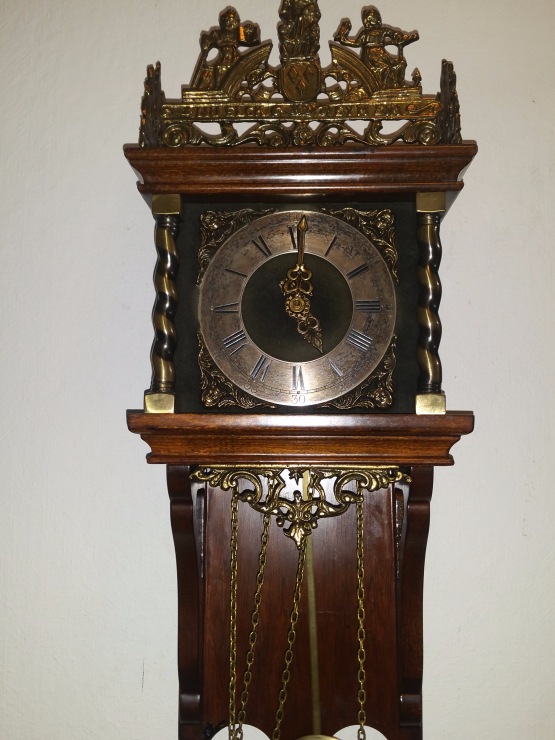 Старинные часы еще идут. Коллекция старинных часов - часть вторая