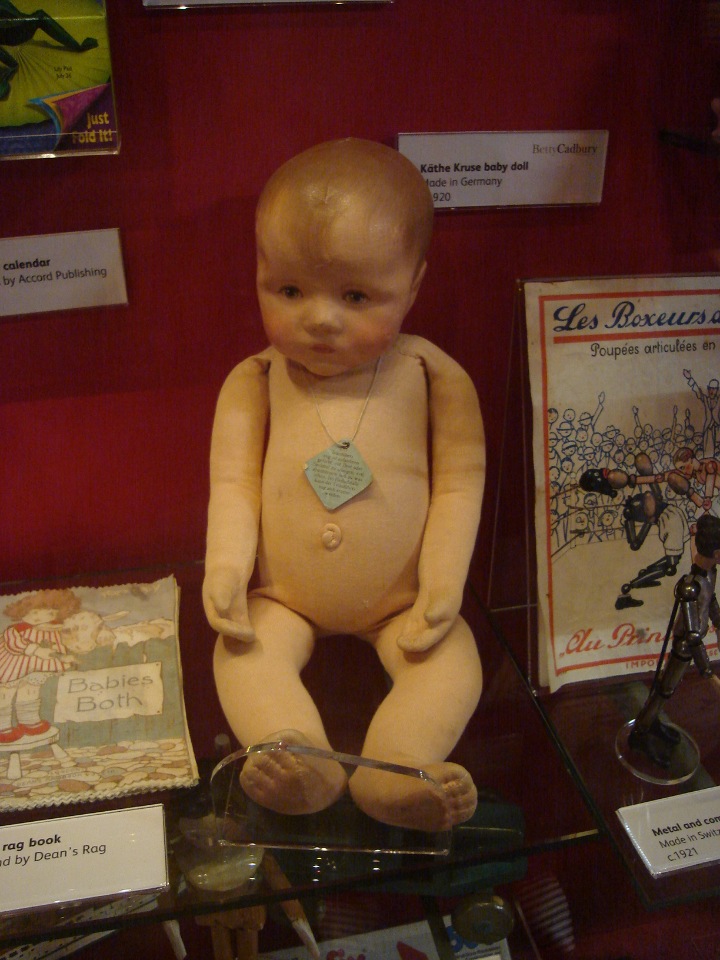 Музей кукол в поместье Садбери Холл