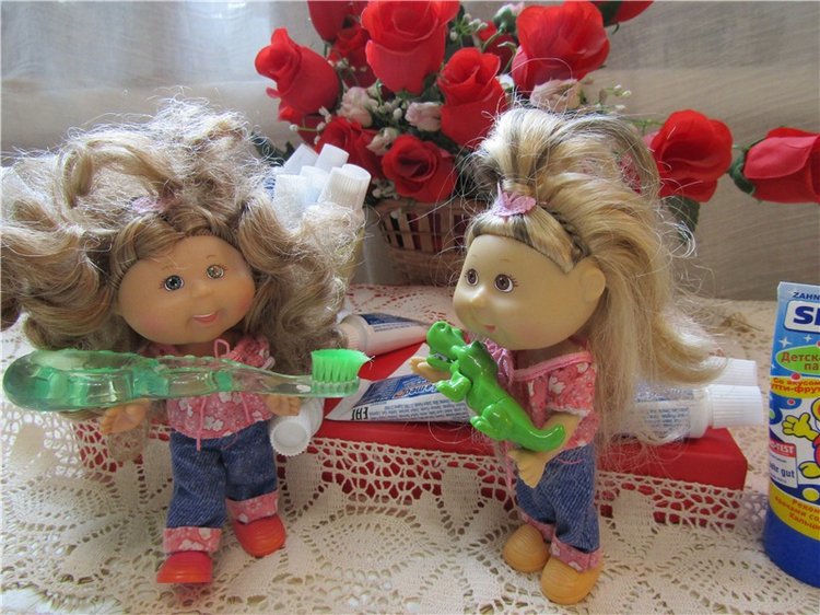 Каждый в мире знает четко - зубы надо чистить щеткой