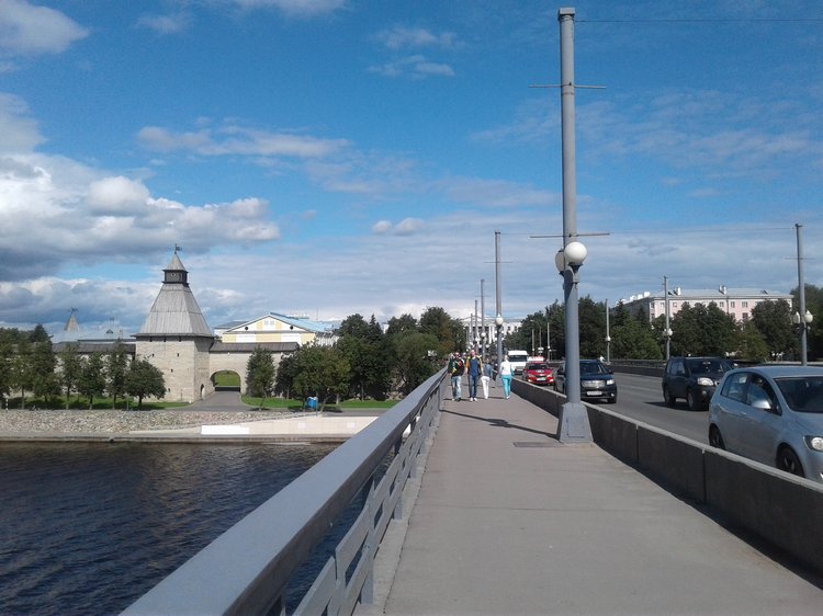 Псков: из лета в лето. Прогулки по городу и куклы