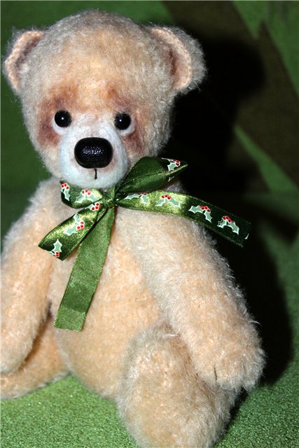 Мишка Лева - игрушка вязанная крючком (фото 4)