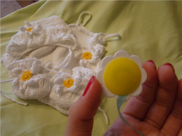 Раз ромашка,два ромашка...идея ценой в 15 рублей. Комплект для моей куклы реборн (фото 6)