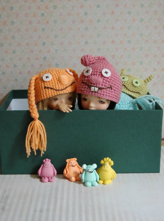 Малыши в смешных шапочках (фото 5)