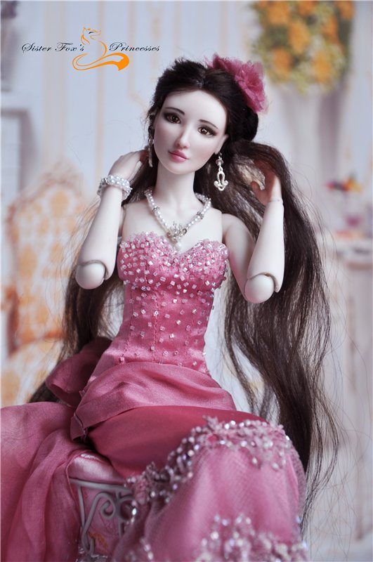 Фарфоровая шарнирная кукла Жасмин от SisterFox | Бэйбики Фарфоровая шарнирная кукла Жасмин от SisterFox (фото 3)