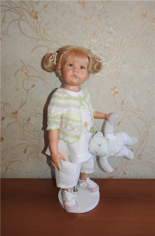 Трио в кардиганах. Куклы Hildegard Gunzel