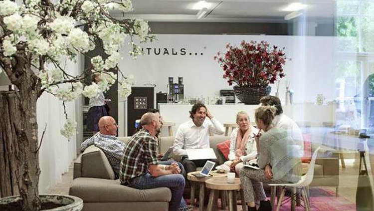 ЗАВИСНУТЬ В ВОЗДУХЕ... Oдин из самых необычных отелей в Мире, Amsterdam, Нидерланды