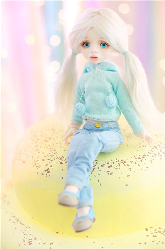 Много фотографий шарнирных кукол