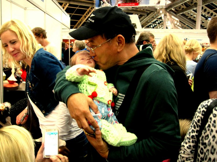 Наш приз в конкурсе - билет на выставку Международный Салон кукол 2016