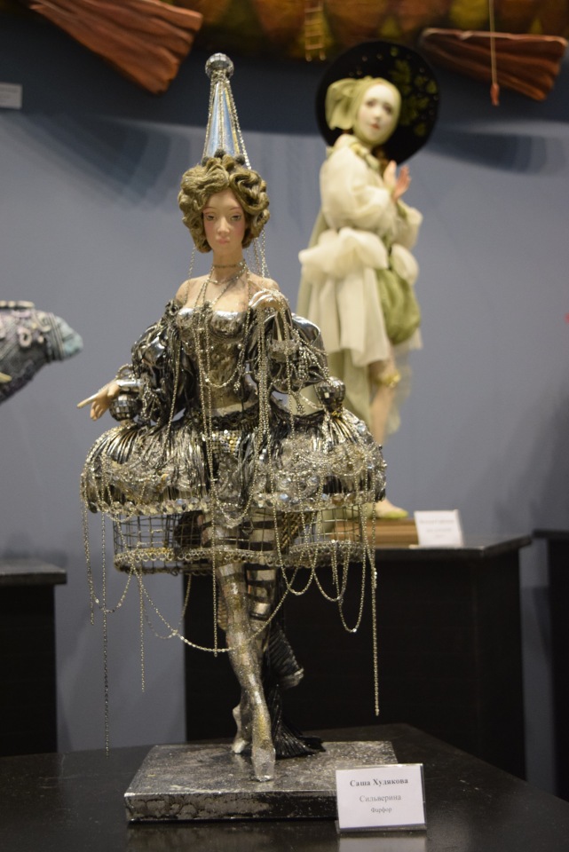 VII Московская международная выставка "Искусство Куклы". Портреты кукольной души или незримый диалог. Часть 2