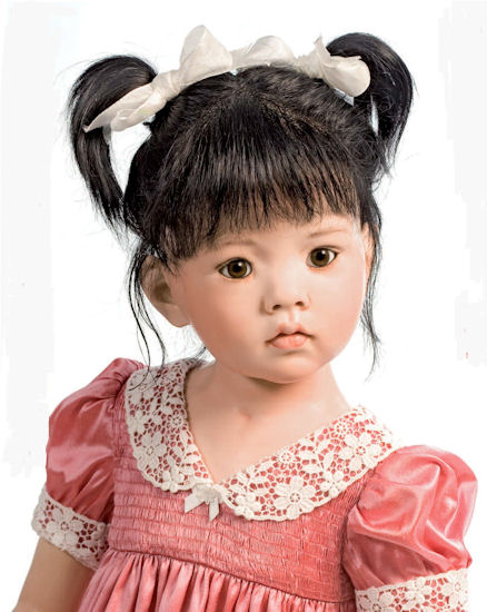 "Живые" фотографии фарфоровой коллекции Гунзель 2017 года