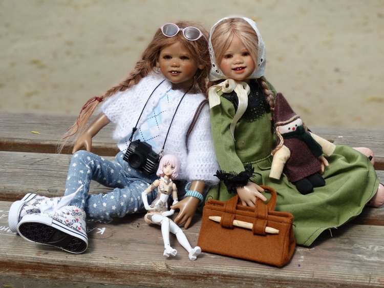 Девочки из разных эпох. Куклы Аннет Химштедт. Или с любимыми не расставайтесь