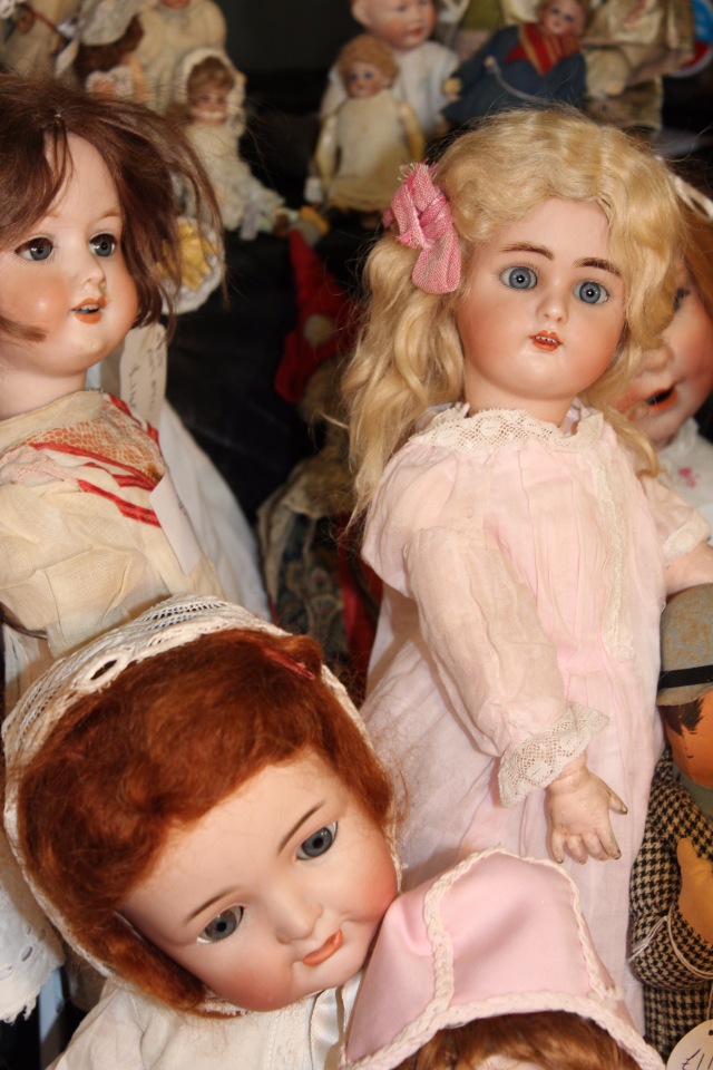 Выставка мишек, кукол и кукольной миниатюры в Голландии 2017 - часть первая