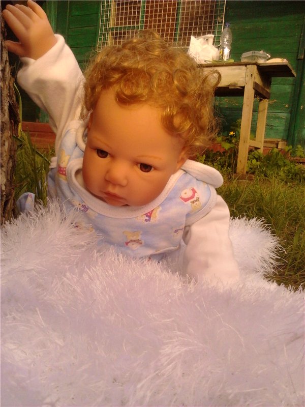 Моя малышка Алиса - Breath of Life Babies "Baby Amber" от Lee Middleton - на даче (фото 3)