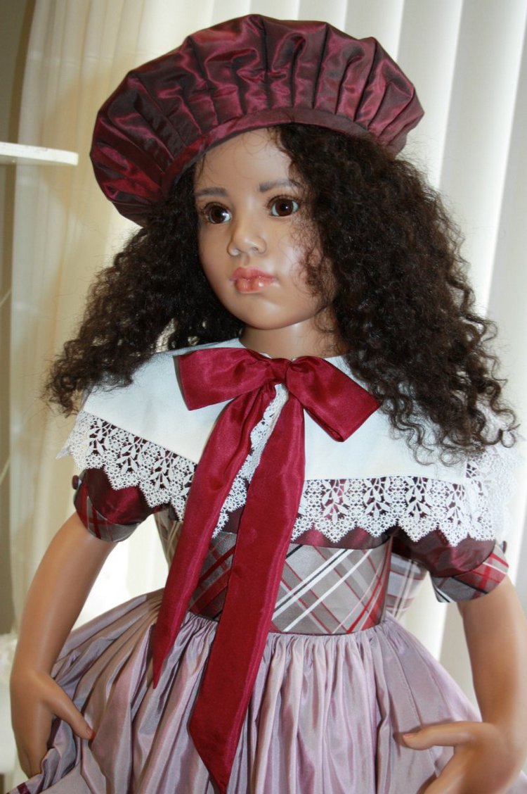 Первый показ новой коллекции 2016 года из резин от Hildegard Gunzel