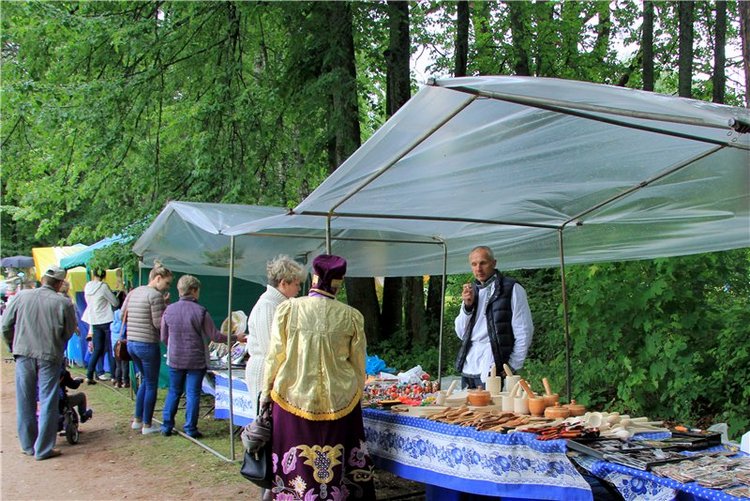 Троицкие гуляния у деревни Василёво, часть вторая. Архитектурно-этнографический музей под открытым небом "Василёво"