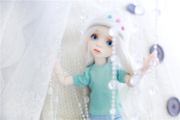 Много фотографий шарнирных кукол