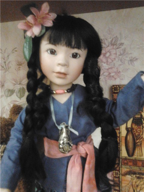 Море позитива, кукла из фарфора Kali от Joan Ibarolle для Ashton-Drake Galleries (фото 7)