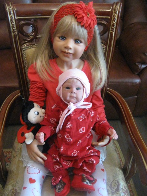 Мои малышки и их красивые няньки (фото 5)