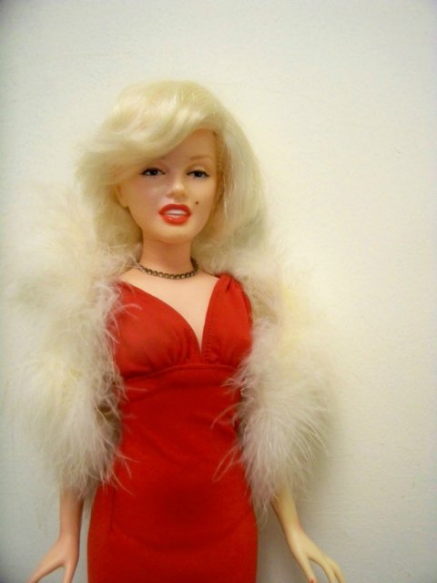 Marilyn Monroe World Doll 1983