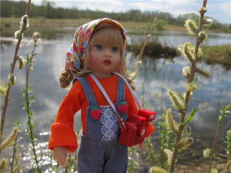 На водопад с Райли. Riley от автора Helen Kish