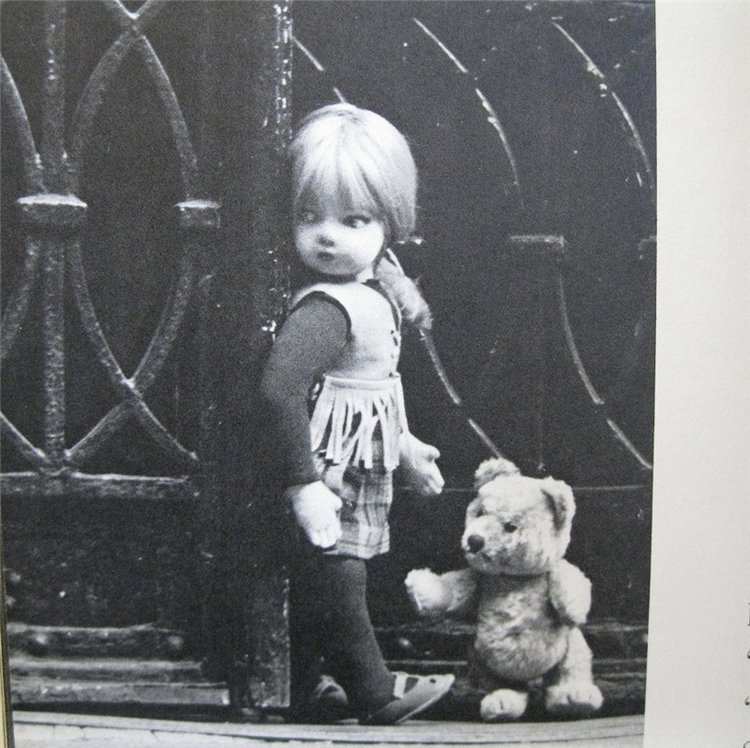 Одинокая кукла. Детский писатель Dare Wright