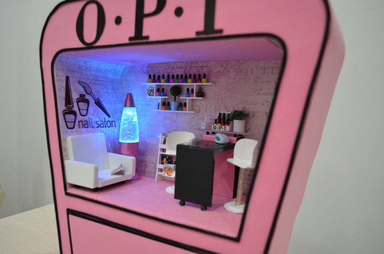 Полочка с миниатюрой "Маникюрный салон"+шкатулка+светильник