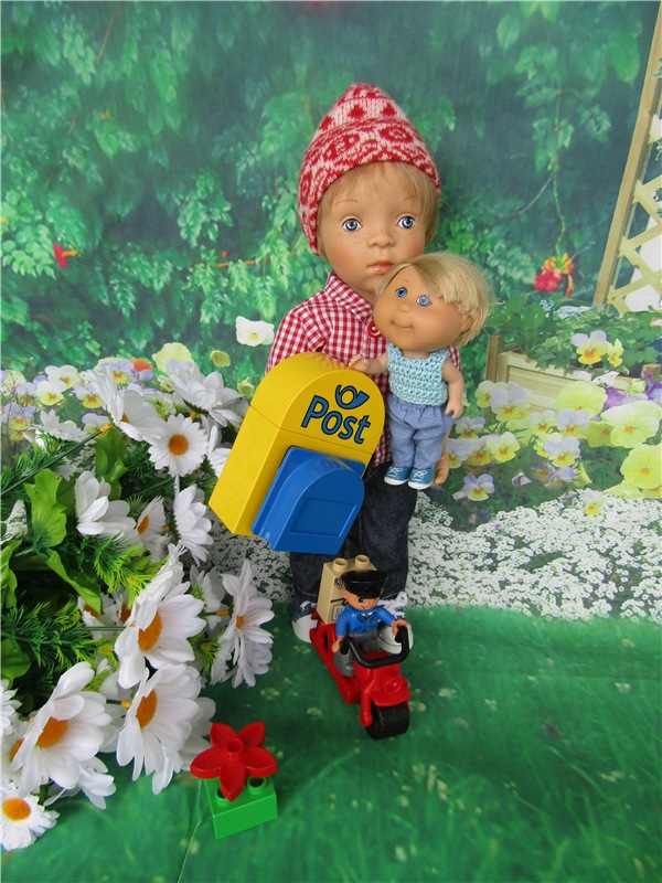 Все из нашего района уважают почтальона. Люк Sylvia Natterer и его набор Лего Дупло 5638 "Почтальон" (фото 8)