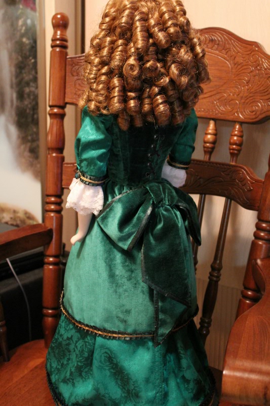 Дебютантка. Прекрасная незнакомка (фото 4)