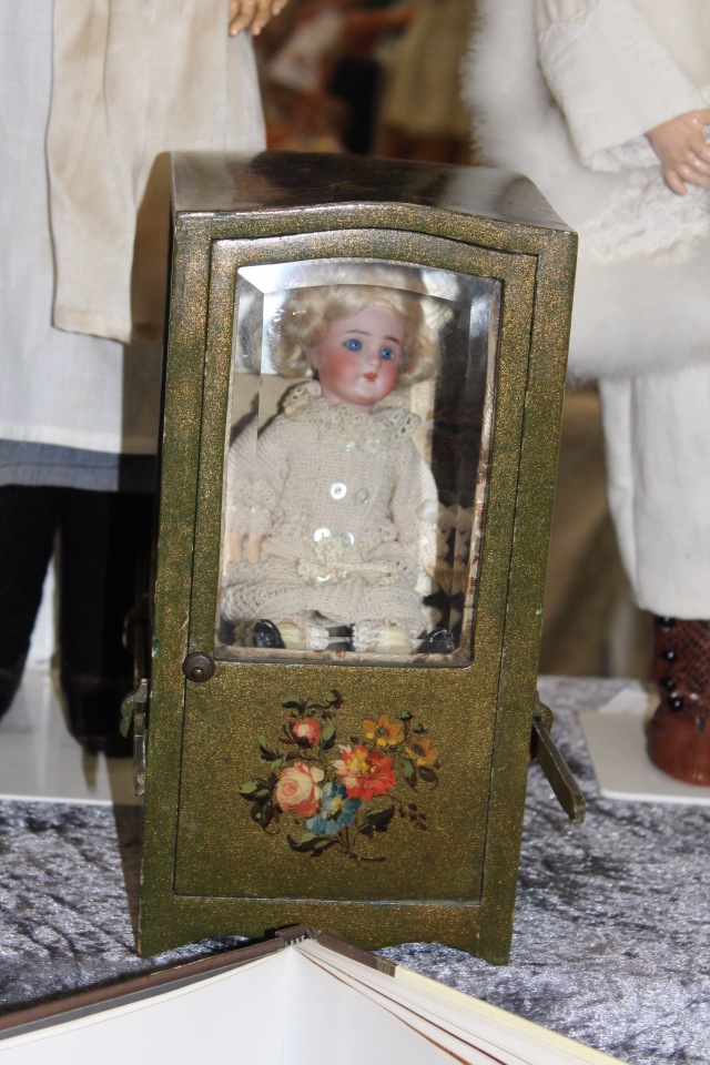 Выставка мишек, кукол и кукольной миниатюры в Голландии 2017 - часть третья