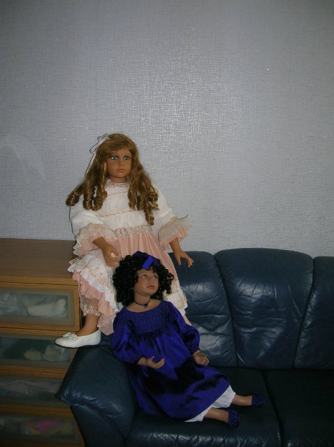 Очень синий топик или Королевский сапфир. Коллекционная фарфоровая кукла Наоми (Naomi) от Кристин Оранж