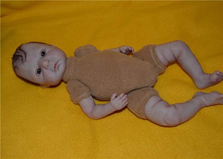 Ура мы родились! Малышок с характером