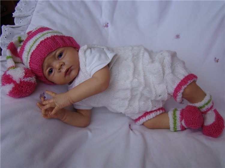 Наряды для Карлотты.Вязанные костюмы 2015)))