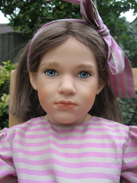 Лица из прошлого или милые барышни от немецкой художницы Sabine Ecshe