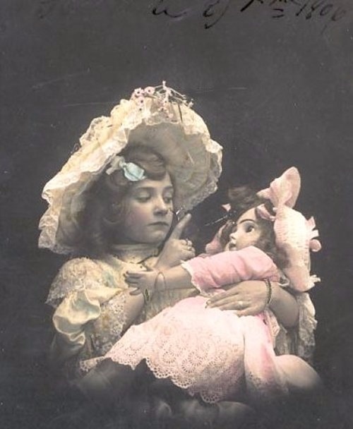 Старый фотоальбом. Девочки и куклы - продолжение (фото 6)