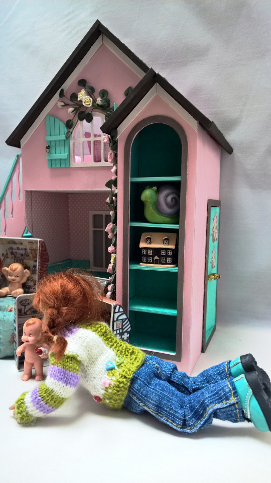 Так вы что, и конфеты за меня есть будете? или, Глаза боятся, а руки делают