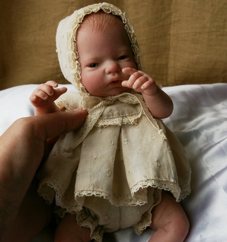 Новый малыш родился. Мини реборн