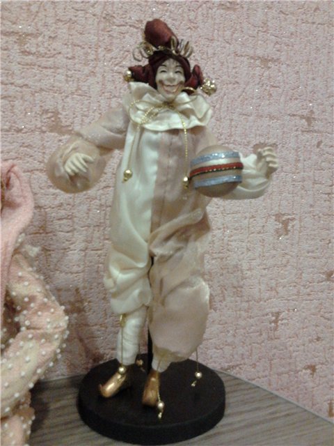 Такой притягательный образ Арлекина