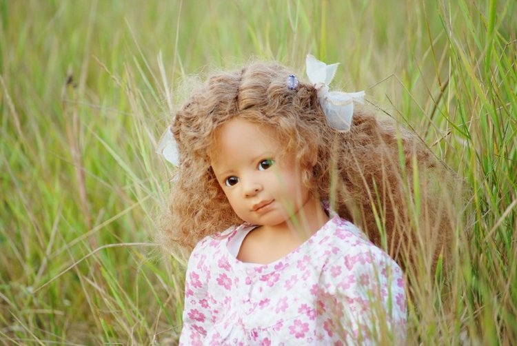 Антония на прогулке