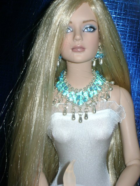 Nu Mood Sidney - девушка загадка от Tonnera