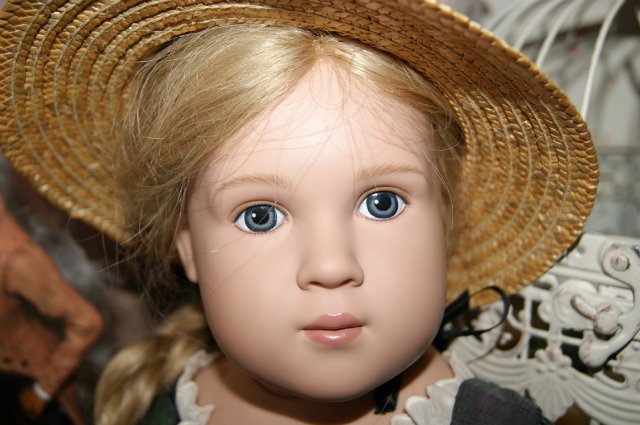 Лица из прошлого или милые барышни от немецкой художницы Sabine Ecshe