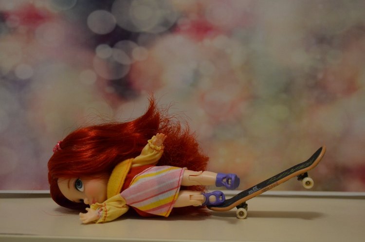 Мини дисней аниматорс Жасмин - покатушки на скейте