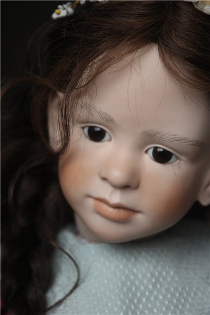 Альберта (Alberta) - фарфоровая красавица из коллекции Signature от Ruth Treffeisen, 1996 г (фото 2)