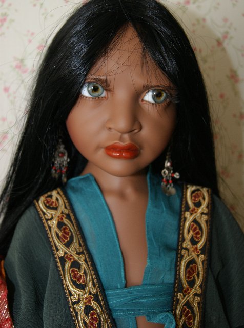 Ошеломительная Ulia ethnic от великого мастера Philip Heath