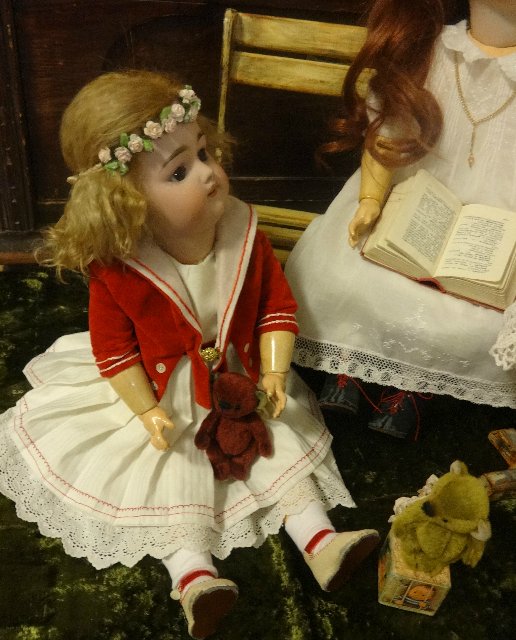 Энн озорная, забавная, любознательная малышка