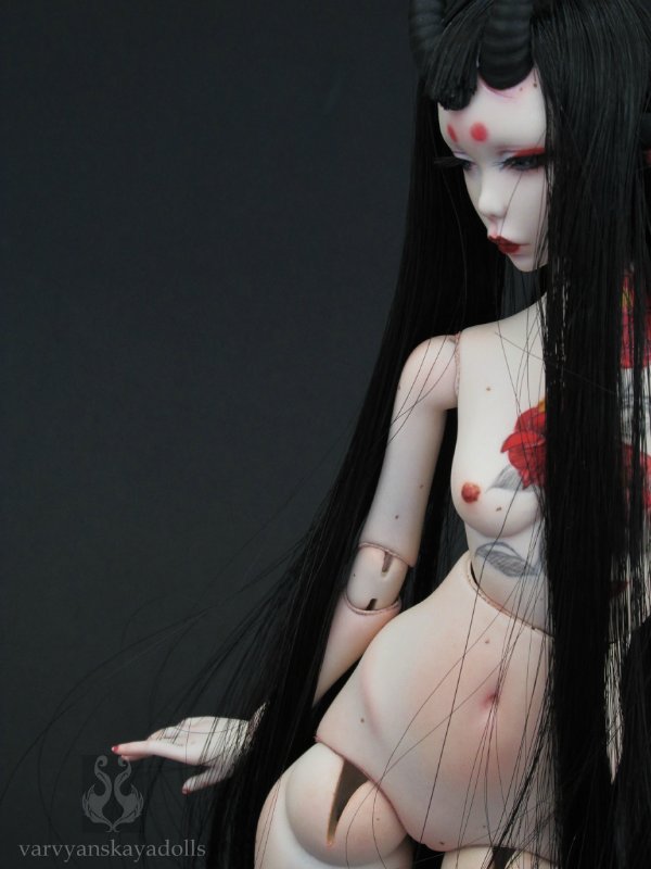 Полиуретановая шарнирная кукла Цубаки (Камелия) (фото 5)
