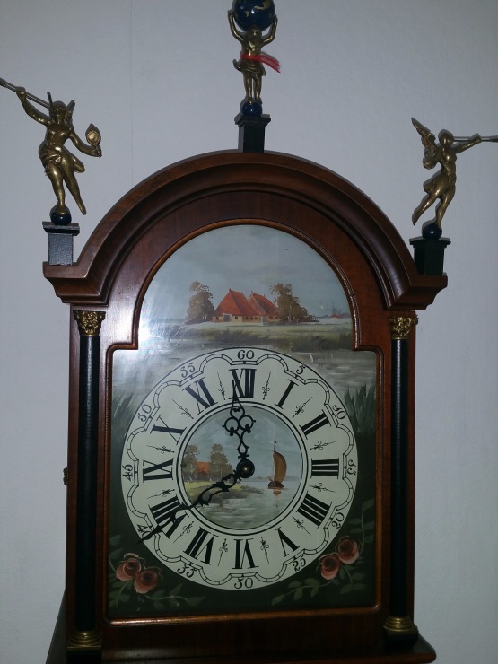 Старинные часы еще идут. Коллекция старинных часов - часть вторая