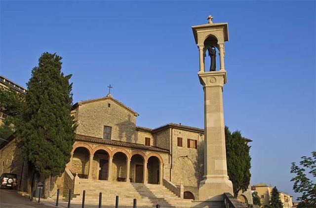 Приключения Минуш в Италии Часть 1. Сан-Марино. Государство в облаках