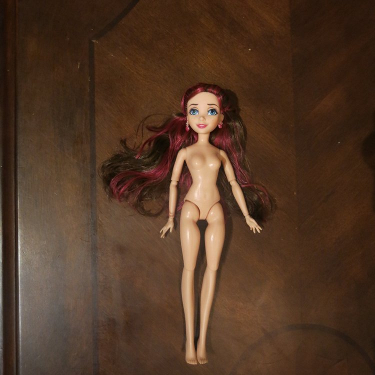 MGA Project MC2, Disney Descendants и Лена Gotz, или как я пыталась полюбить шарнирок