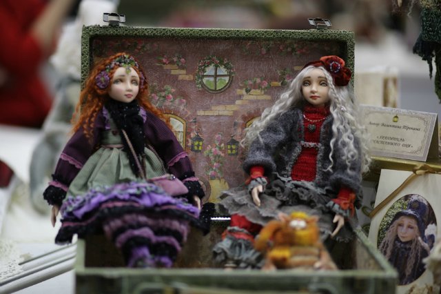Лучше поздно, чем никогда! ХI Международный салон кукол. 1 октября 2015г